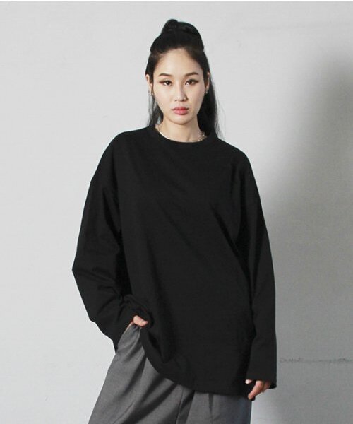 DEMARC(ドゥマーク)の「ソリッドベーシックオーバーサイズロングスリーブブラック(Tシャツ/カットソー・レディース・その他・LARGE/MEDIUM)」の1枚目の写真