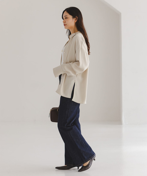 新品【ノーブル NOBLE】サテン　長袖　ブラウス　ホワイト　白　スリット　袖 新品【ノーブル NOBLE】サテン 長袖 ブラウス ホワイト 白 スリット 袖