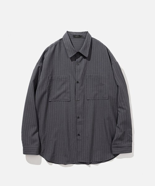 VASTIC(バスティック)の「オーバーサイズストライプシャツ_チャコール(シャツ/ブラウス・メンズ・その他・LARGE/MEDIUM)」の2枚目の写真