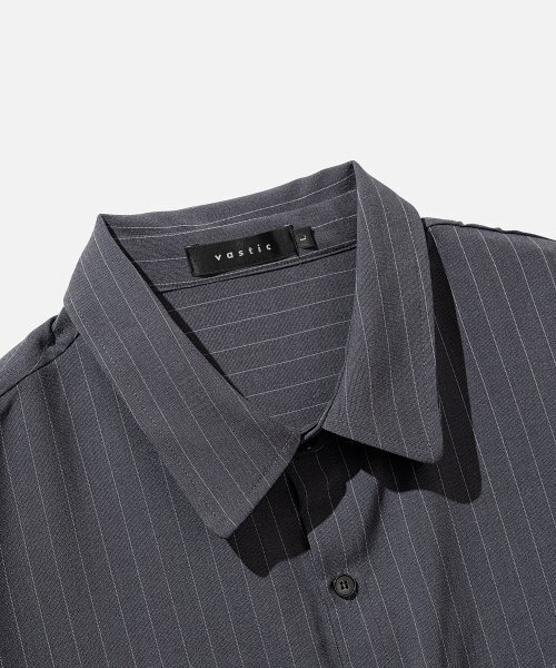 VASTIC(バスティック)の「オーバーサイズストライプシャツ_チャコール(シャツ/ブラウス・メンズ・その他・LARGE/MEDIUM)」の4枚目の写真