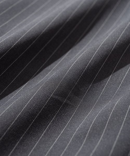 VASTIC(バスティック)の「オーバーサイズストライプシャツ_チャコール(シャツ/ブラウス・メンズ・その他・LARGE/MEDIUM)」の8枚目の写真