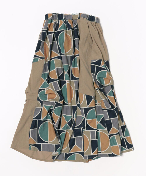 CUBE SUGAR（キューブシュガー）の「CUBE SUGAR/キューブシュガー　シャツコール 総柄プリント 切替 サイドタックギャザースカート（スカート・レディース・カーキ/ベージュ・FREE）」の11枚目の写真