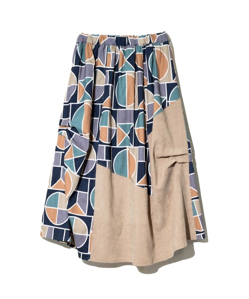 CUBE SUGAR（キューブシュガー）の「CUBE SUGAR/キューブシュガー　シャツコール 総柄プリント 切替 サイドタックギャザースカート（スカート・レディース・カーキ/ベージュ・FREE）」の2枚目の写真