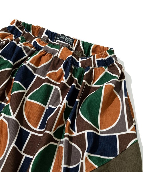 CUBE SUGAR（キューブシュガー）の「CUBE SUGAR/キューブシュガー　シャツコール 総柄プリント 切替 サイドタックギャザースカート（スカート・レディース・カーキ/ベージュ・FREE）」の3枚目の写真