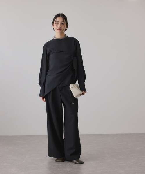 ADAM ET ROPE'（アダムエロペ）の「フィブリルロンTEEスカーフブラウス（シャツ/ブラウス・レディース・オフホワイト/ブラック/ライトグリーン・FREE）」の7枚目の写真