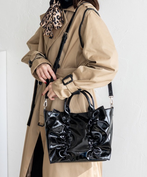 エナメル2wayフリルトートバッグ