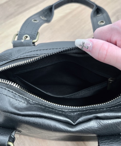 wears（ウェアーズ）の「2WAYコンパクトボストンバッグ（ハンドバッグ・レディース・ブラック/ブラウン・FREE）」の3枚目の写真