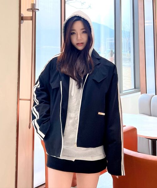 COME（シーオーエムイー）の「[UNISEX] Satin-Trimmed Padded Racing Jacket (Navy)（デニムジャケット・メンズ・その他・1(M)/2(L)）」の6枚目の写真