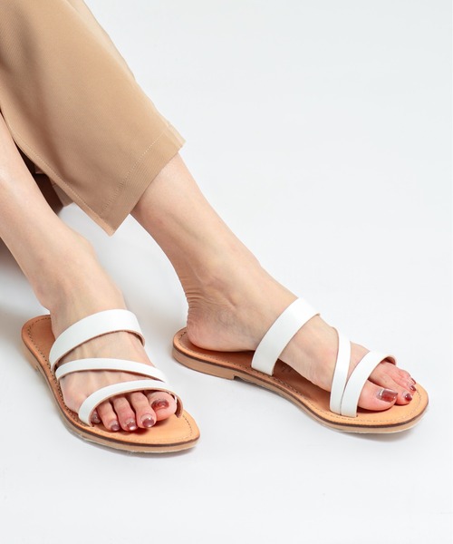 Rivel（リヴェル）の「【L’ ANGOLO DEL CUOIO/ランゴロデルクオイオ】レザーサンダル　フラットサンダル（サンダル・レディース・ホワイト/ブラック・36/37/38/39）」の12枚目の写真