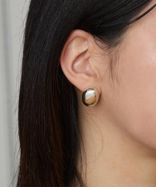 quip queint(クイップクエイント)の「quip queint/クイップクエイント bowling studs oval ピアス QU032(ピアス(両耳用)・レディース・シルバー・FREE)」の1枚目の写真