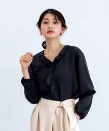 White Collection | 【 ディテールで魅せる 】 ダブルクロス・タックフリルボウタイブラウス(シャツ/ブラウス)