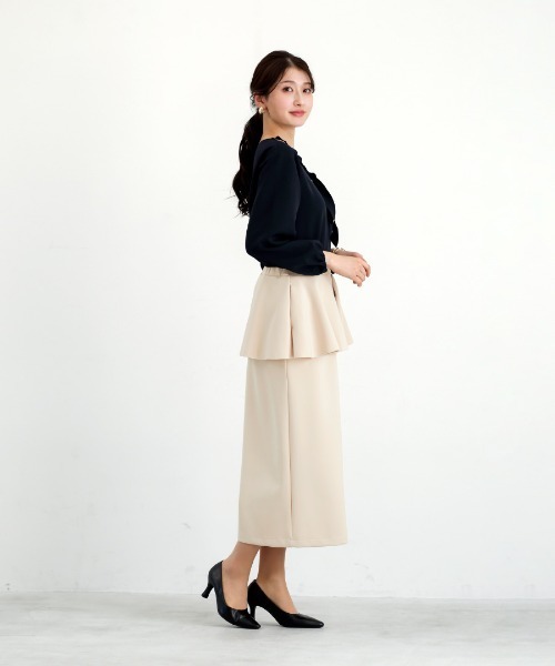 White Collection（ホワイトコレクション）の「【 ディテールで魅せる 】 ダブルクロス・タックフリルボウタイブラウス（シャツ/ブラウス・レディース・ブラック/アイボリー/ネイビー・S/L/M）」の13枚目の写真