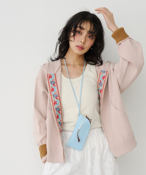 Unitage（ユニテージ）の「チロルテープニットパーカー（パーカー・レディース・チャコールグレー/グレー/ピンク/アイボリー・FREE）」の4枚目の写真