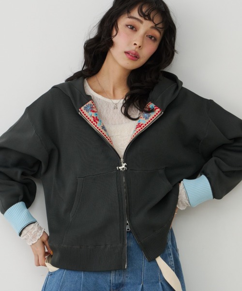 Unitage（ユニテージ）の「チロルテープニットパーカー（パーカー・レディース・チャコールグレー/グレー/ピンク/アイボリー・FREE）」の15枚目の写真