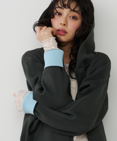 Unitage（ユニテージ）の「チロルテープニットパーカー（パーカー・レディース・チャコールグレー/グレー/ピンク/アイボリー・FREE）」の13枚目の写真