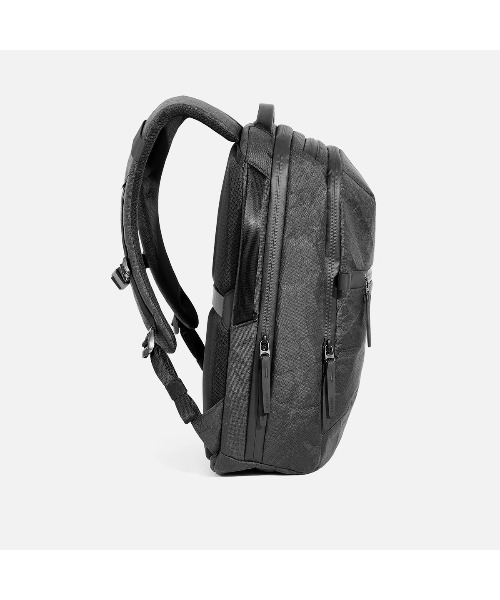 Aer（エアー）の「AER　City Pack 2 Ultra　/　AER-91052（バックパック/リュック・メンズ・ブラック・FREE）」の2枚目の写真