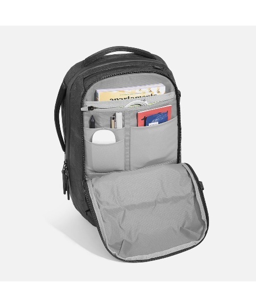 Aer（エアー）の「AER　City Pack 2 Ultra　/　AER-91052（バックパック/リュック・メンズ・ブラック・FREE）」の5枚目の写真