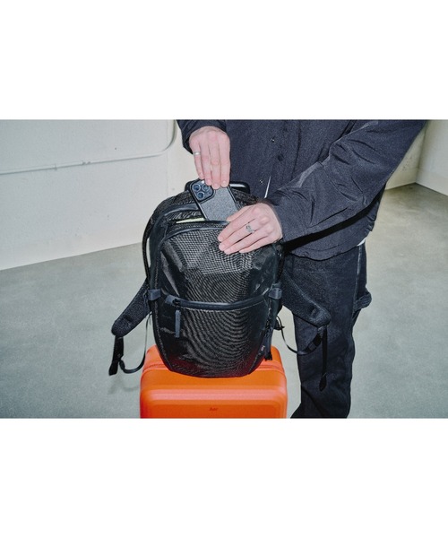 Aer（エアー）の「AER　City Pack 2 Ultra　/　AER-91052（バックパック/リュック・メンズ・ブラック・FREE）」の22枚目の写真