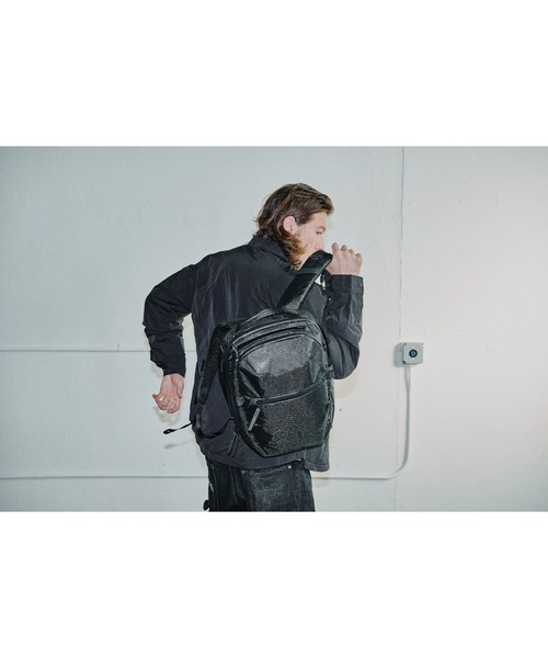 Aer（エアー）の「AER　City Pack 2 Ultra　/　AER-91052（バックパック/リュック・メンズ・ブラック・FREE）」の10枚目の写真