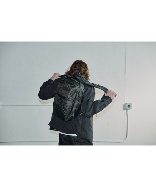 Aer（エアー）の「AER　City Pack 2 Ultra　/　AER-91052（バックパック/リュック・メンズ・ブラック・FREE）」の11枚目の写真