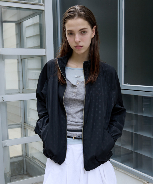 ROLAROLA(ロラロラ)の「HIGH NECK DOT WIND JACKET BLACK(ナイロンジャケット・レディース・ブラック・FREE)」の1枚目の写真