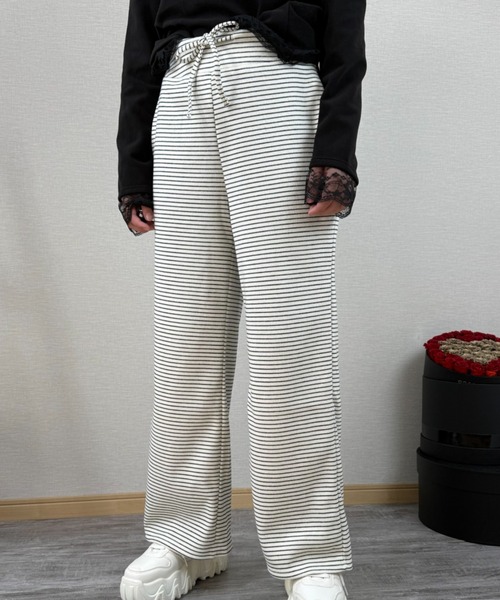 gossip!ロサンゼルス(ゴシップロサンゼルス)の「ストライプパターン ワイドレッグドロストパンツ(スウェットパンツ・レディース・ライトグレー/オフホワイト/ブラック・S/M/L)」の10枚目の写真
