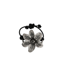 NFF（エヌエフエフ）の「petal string ring-black（リング）」