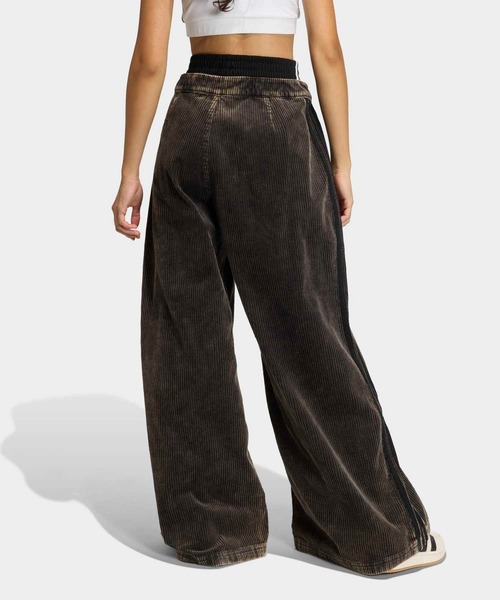 adidas（アディダス）の「コーデュロイ SST オーバーサイズ パンツ / アディダスオリジナルス adidas Originals（スウェットパンツ・レディース・ブラウン/ブラック・MEDIUM/SMALL/X-SMALL/XX-LARGE/LARGE/X-LARGE）」の12枚目の写真