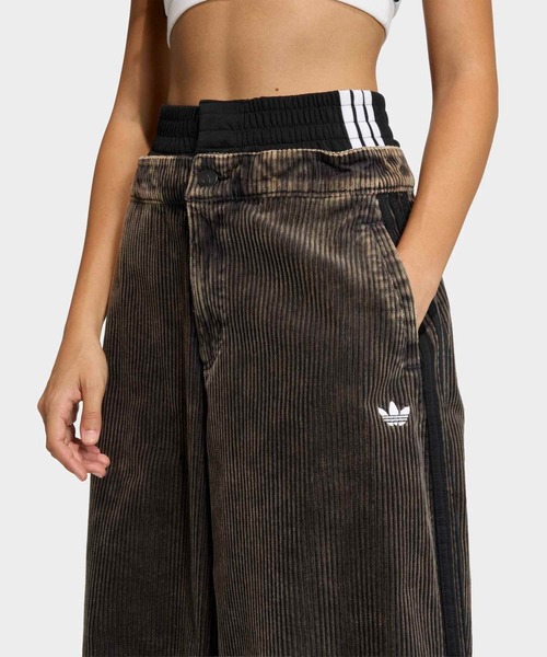 adidas（アディダス）の「コーデュロイ SST オーバーサイズ パンツ / アディダスオリジナルス adidas Originals（スウェットパンツ・レディース・ブラウン/ブラック・MEDIUM/SMALL/X-SMALL/XX-LARGE/LARGE/X-LARGE）」の13枚目の写真