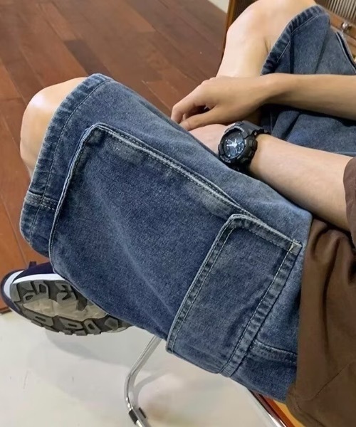 SHEPP(シープ)の「【26年春新作】【UNISEX】ワイドシルエット デニム カーゴハーフパンツ / バミューダパンツ(デニムパンツ・メンズ・ブラック/ライトブルー/インディゴブルー・L/M)」の1枚目の写真
