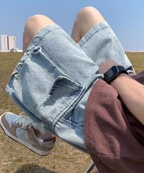 SHEPP(シープ)の「【26年春新作】【UNISEX】ワイドシルエット デニム カーゴハーフパンツ / バミューダパンツ(デニムパンツ・メンズ・ブラック/ライトブルー/インディゴブルー・L/M)」の8枚目の写真
