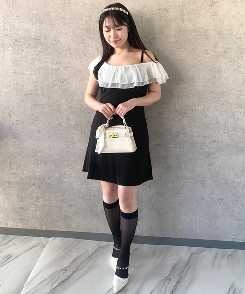 Mejoul(メジュール)の「【2026春夏新作】ワンショルダーフリルミニワンピース(ワンピース・レディース・ホワイト/ブラック・M/L)」の8枚目の写真