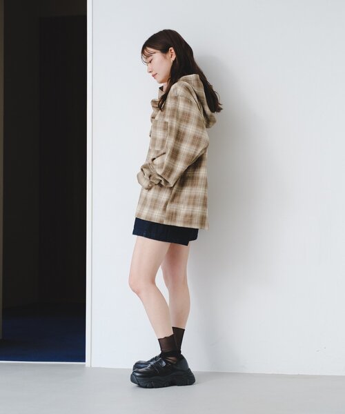 Kastane(カスタネ)の「【一部店舗限定/ユニセックス】BM チェックフードシャツ(シャツ/ブラウス・レディース・グリーン/ブラウン・FREE)」の17枚目の写真