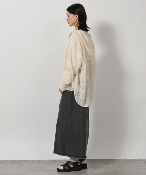 LAKOLE（ラコレ）の「レースフードシャツ / 654300（シャツ/ブラウス・レディース・クリーム/オフホワイト/ブラック・FREE）」の9枚目の写真