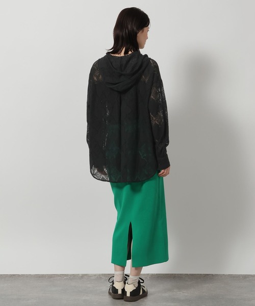 LAKOLE（ラコレ）の「レースフードシャツ / 654300（シャツ/ブラウス・レディース・クリーム/オフホワイト/ブラック・FREE）」の17枚目の写真