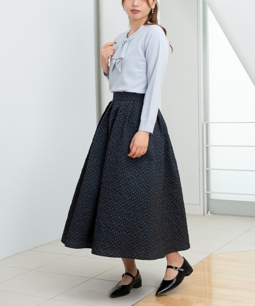 STRAWBERRY-FIELDS(ストロベリーフィールズ)の「リモンタドット_ドットJQタックスカート(スカート・レディース・ネイビー/ブラック・1/2)」の1枚目の写真