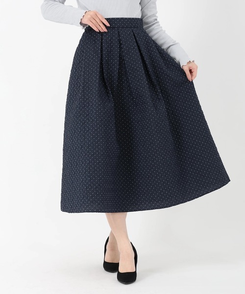 STRAWBERRY-FIELDS(ストロベリーフィールズ)の「リモンタドット_ドットJQタックスカート(スカート・レディース・ネイビー/ブラック・1/2)」の3枚目の写真