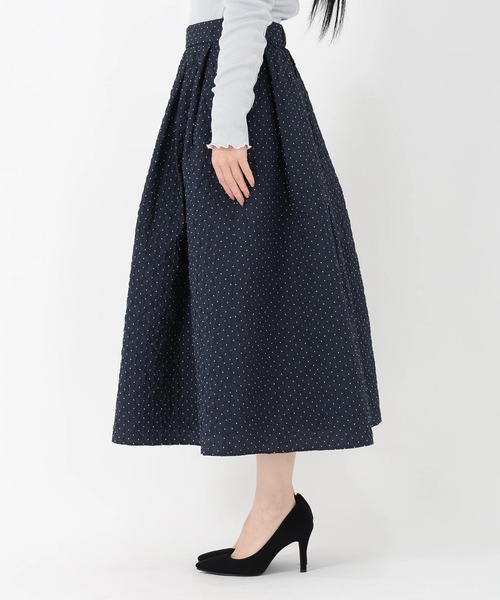 STRAWBERRY-FIELDS(ストロベリーフィールズ)の「リモンタドット_ドットJQタックスカート(スカート・レディース・ネイビー/ブラック・1/2)」の4枚目の写真