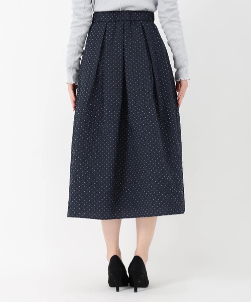 STRAWBERRY-FIELDS(ストロベリーフィールズ)の「リモンタドット_ドットJQタックスカート(スカート・レディース・ネイビー/ブラック・1/2)」の5枚目の写真