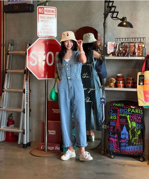 VASCARA(バスカラ)の「V Denim Jumpsuit (2colors)(つなぎ/オールインワン・レディース・スカイブルー/ダークブルー・FREE)」の11枚目の写真