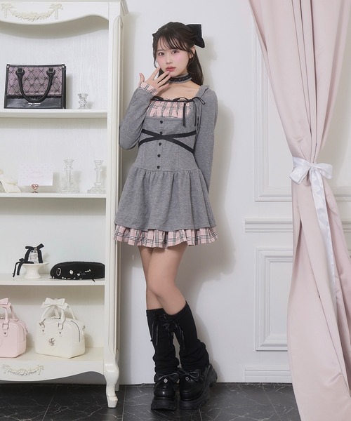 Honey Cinnamon(ハニーシナモン)の「クロスリボンポイントチェックワンピース(ワンピース・レディース・ブラック/グレー・FREE)」の5枚目の写真