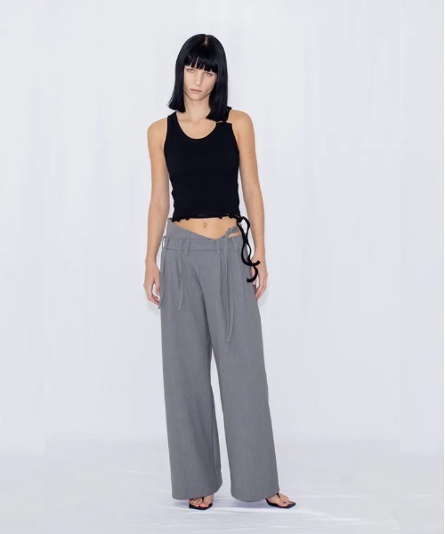 VIAVANDA(ヴィアヴァンダ)の「STRING WIDE TROUSERS(スラックス・レディース・ブラック/グレー・SMALL/MEDIUM)」の7枚目の写真