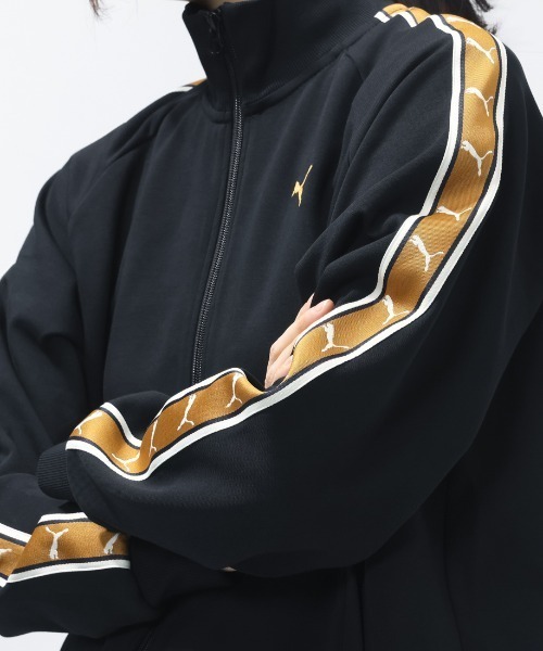 PUMA(プーマ)の「プーマ PUMA ESS ELEVATED テープ トラック JKT(ブルゾン・レディース・ブラウン/ブラック/オフホワイト・S/M/L)」の10枚目の写真