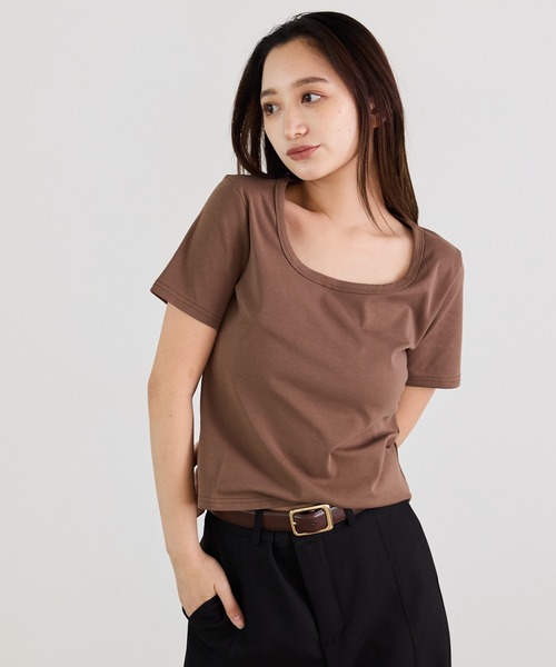 Siel(シエル)の「ミニマルデザイン スクエアネックカットソー(Tシャツ/カットソー・レディース・ピンク/ブラウン/ホワイト/ベージュ/ブラック/グレー・FREE)」の15枚目の写真