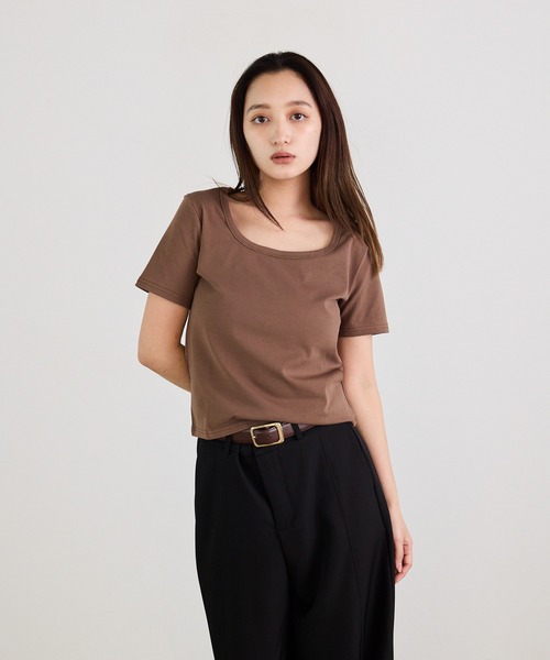 Siel(シエル)の「ミニマルデザイン スクエアネックカットソー(Tシャツ/カットソー・レディース・ピンク/ブラウン/ホワイト/ベージュ/ブラック/グレー・FREE)」の20枚目の写真