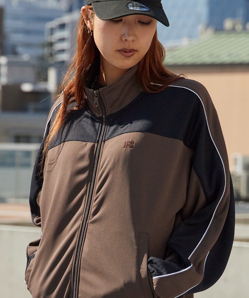 Russell Athletic(ラッセルアスレティック)の「Russell Athletic/ラッセルアスレティック Double Jersey Track Jacket ロゴデザイン ダブルジップ ジャージ トラックジャケット 秋 秋服 2026年秋冬(ジャージ・メンズ・ブラック/ブラウン・M/L/XL)」の14枚目の写真