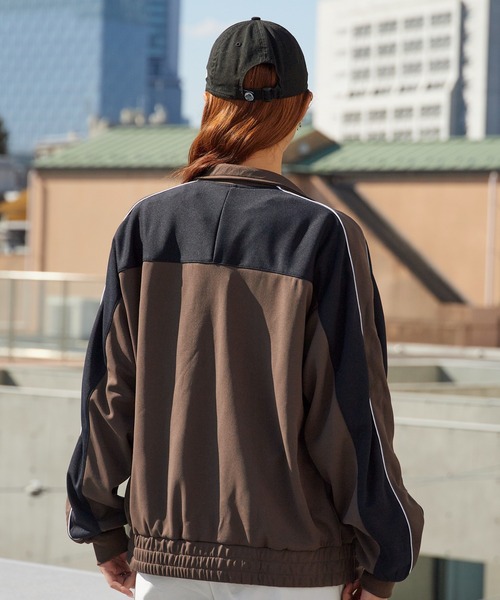 Russell Athletic(ラッセルアスレティック)の「Russell Athletic/ラッセルアスレティック Double Jersey Track Jacket ロゴデザイン ダブルジップ ジャージ トラックジャケット 秋 秋服 2026年秋冬(ジャージ・メンズ・ブラック/ブラウン・M/L/XL)」の18枚目の写真