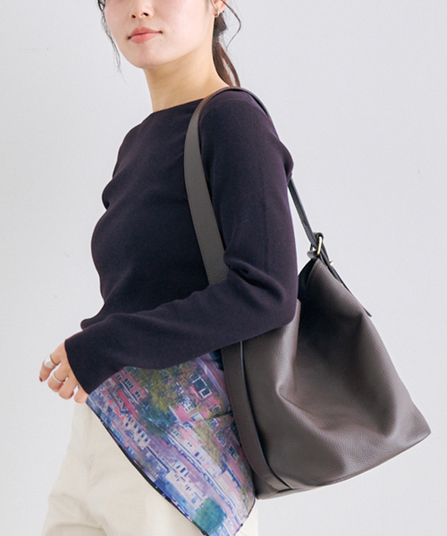 U by SPICK&SPAN（ユーバイスピックアンドスパン）の「ワイドリブロングスリーブニット（ニット/セーター・レディース・オレンジ/ネイビー・FREE）」の7枚目の写真