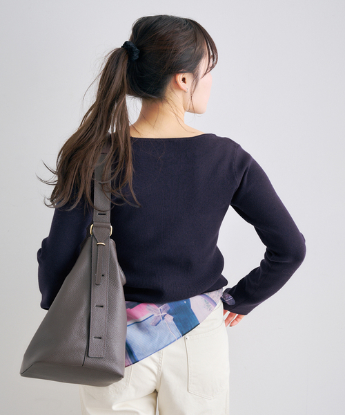 U by SPICK&SPAN（ユーバイスピックアンドスパン）の「ワイドリブロングスリーブニット（ニット/セーター・レディース・オレンジ/ネイビー・FREE）」の8枚目の写真