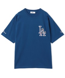 MLB(���W���[���[�O�x�[�X�{�[��)��atmos x MLB Patch Logo T-shirt �ySAKURA�z / �A�g���X MLB �p�b�` ���S T-�V���c �T�N�� �ySP�z(T�V���c/�J�b�g�\�[)